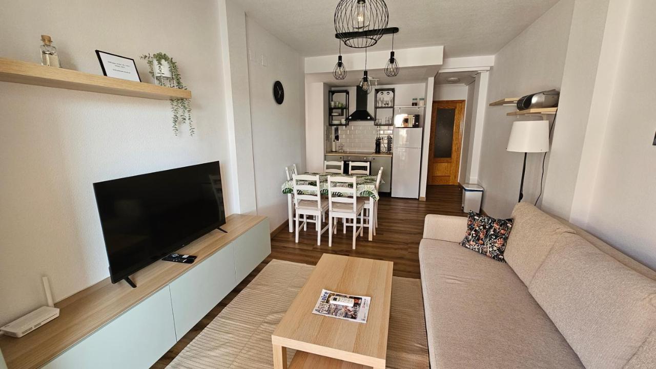 Rodas Apartment Τορεβιέχα Εξωτερικό φωτογραφία