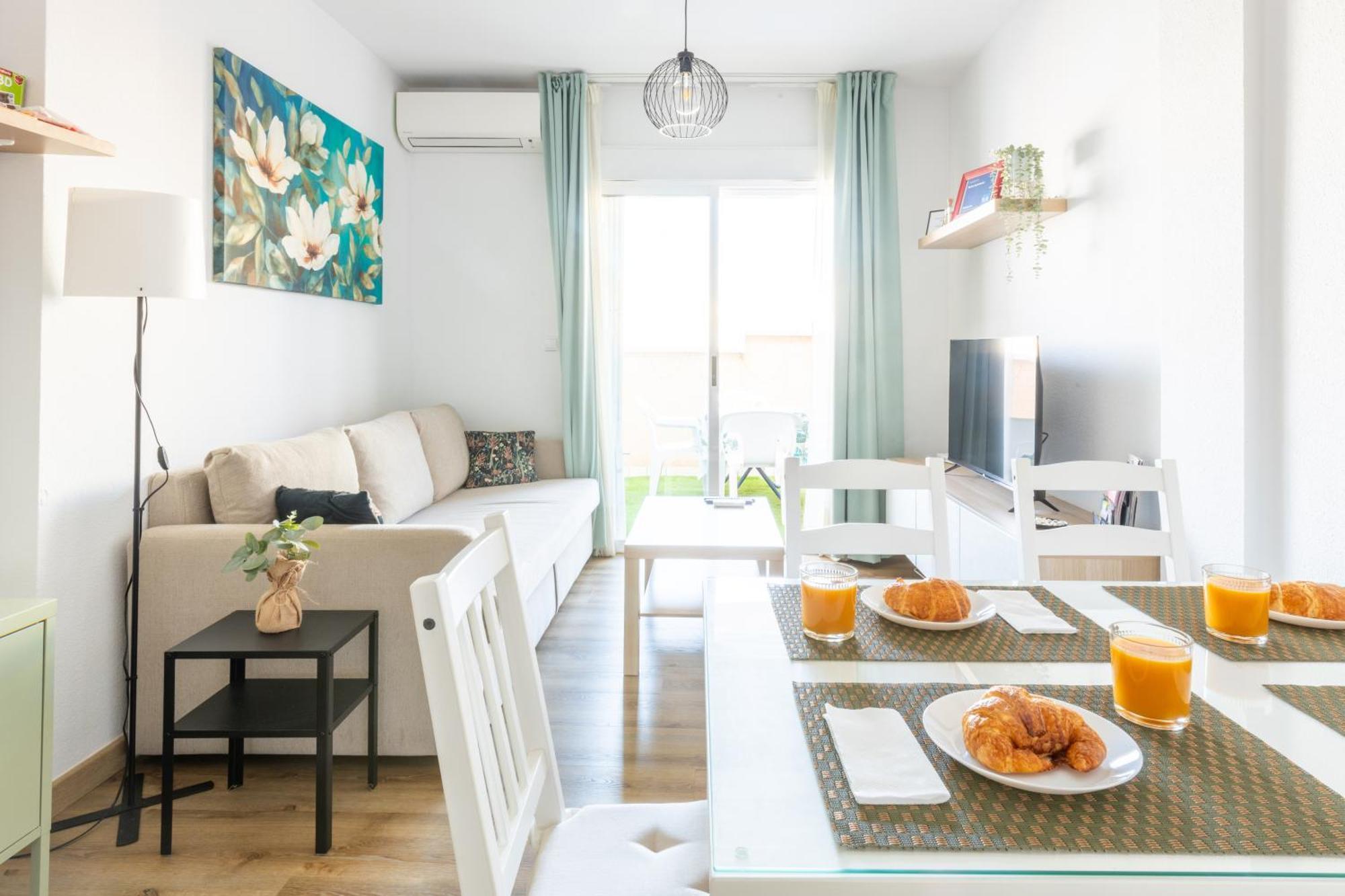 Rodas Apartment Τορεβιέχα Εξωτερικό φωτογραφία